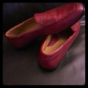 Land’s End  leather red shoes
